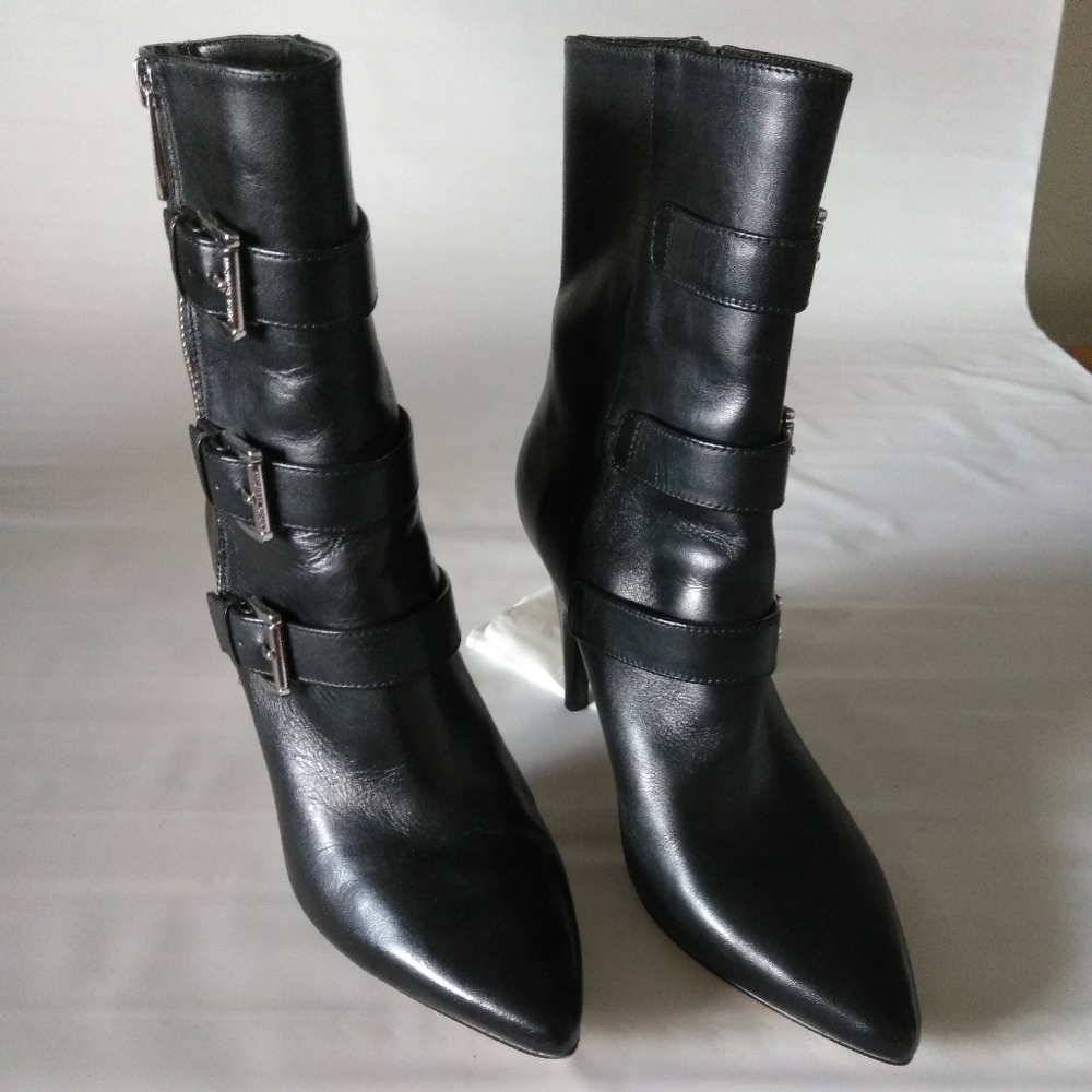 Boots with heals New!